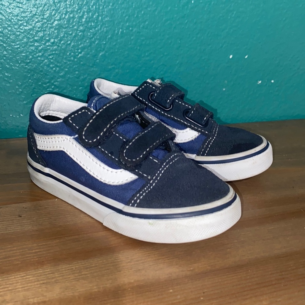 Vans Toddler Old Skool V Shoe 7.5